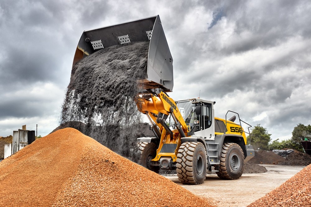 liebherr-wheel-loader-l556-xpower-high-dump-bucket-96dpi (1920).jpg