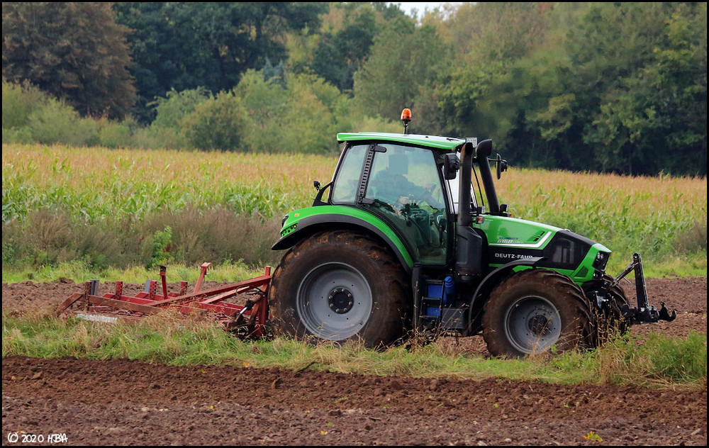 Deutz-Fahr_Agrotron6160.thumb.jpg.fb5994ea4d4a89fbab8465f758040cad.jpg