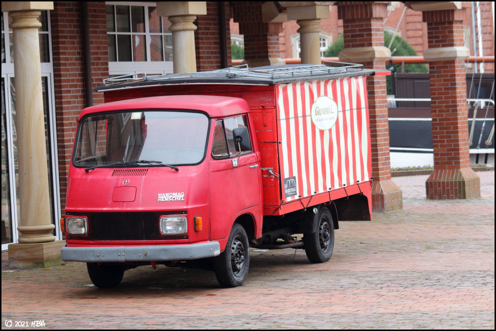 Hanomag_Henschel_Harburger_Transporter.thumb.jpg.4df377f49cbe2a000a1e9e0093a4b454.jpg