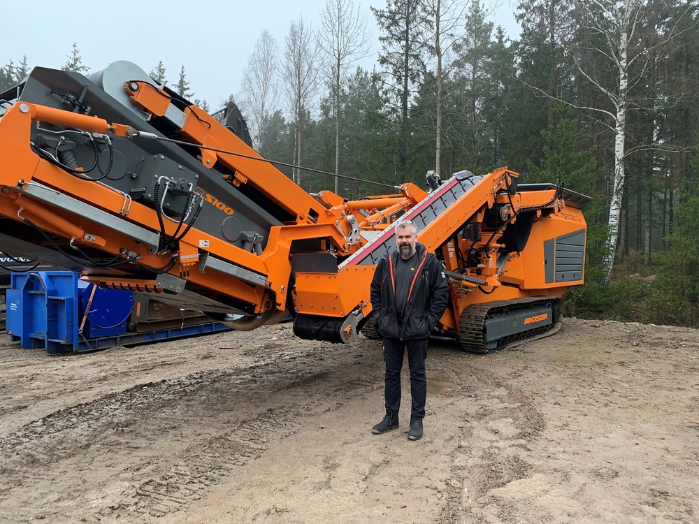 Abb.3_Rockster_R1000S_Mobile-Impact-Crusher_5106_Construction-Waste_Sweden_ Customer_John_Torsell.jpg