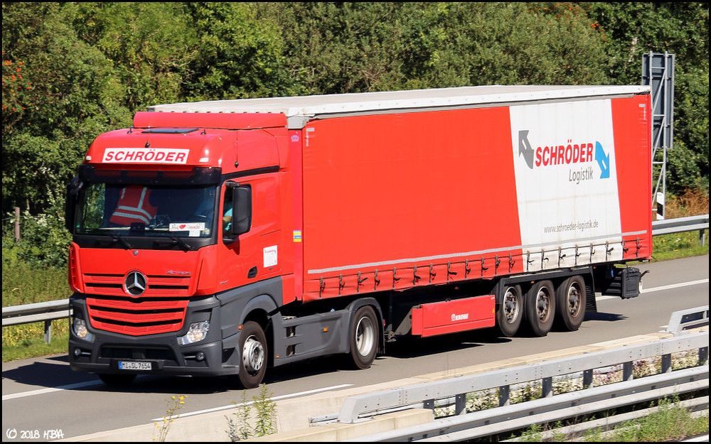 366731741_Mercedes_Actros4_Schrder_A31.thumb.jpg.89f1fa10978eda7fd248e988ade6a774.jpg