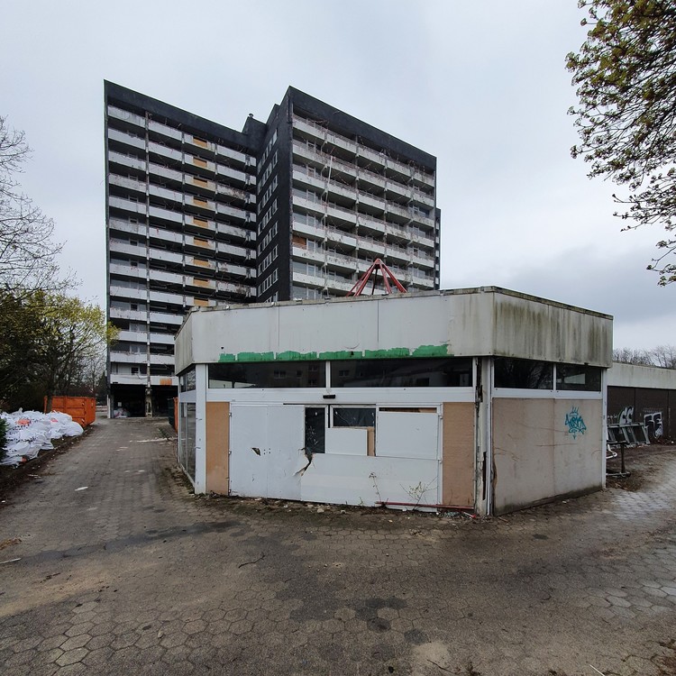 Hochhaus-Gladbeck-10-04-2021_002.thumb.jpg.3dd5b1e34d4aea95cce12092a24877b7.jpg