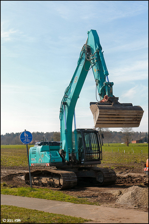 Kobelco_SK210LC_HJA3.thumb.jpg.b396cdd390f86fc9a6152d5f13674cfe.jpg