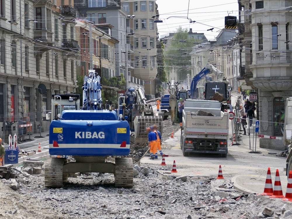 Kibag_GleisabbruchZH_28.thumb.jpg.a77399c0a564f0c753a51f6e92d8c3cd.jpg