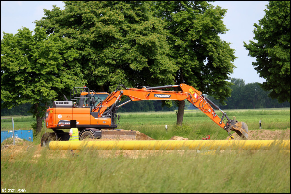 Doosan_DX160W_Rohrverlegung.thumb.jpg.df8e65985c7a7104a95052915691266c.jpg