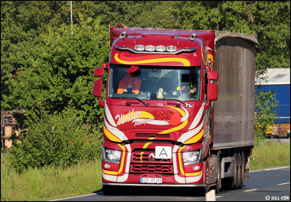 Renault_T_High_Walker_Transporte.thumb.jpg.6a0569ae7b03fb5be806851f3956d08b.jpg