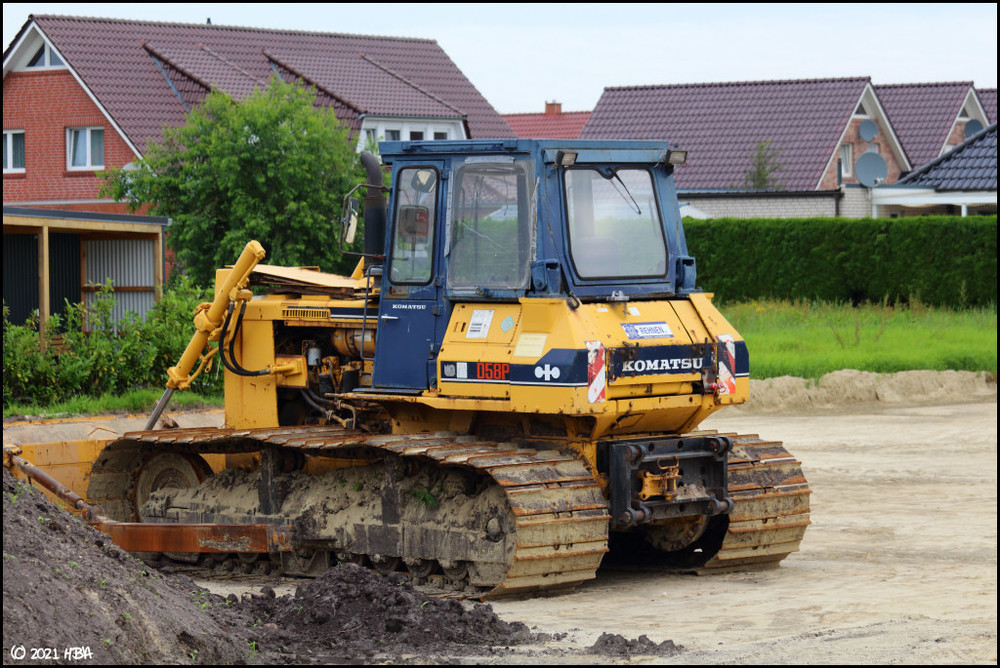 Komatsu_D58P.thumb.jpg.1d6d4711757c006267235baf9e63ef9d.jpg