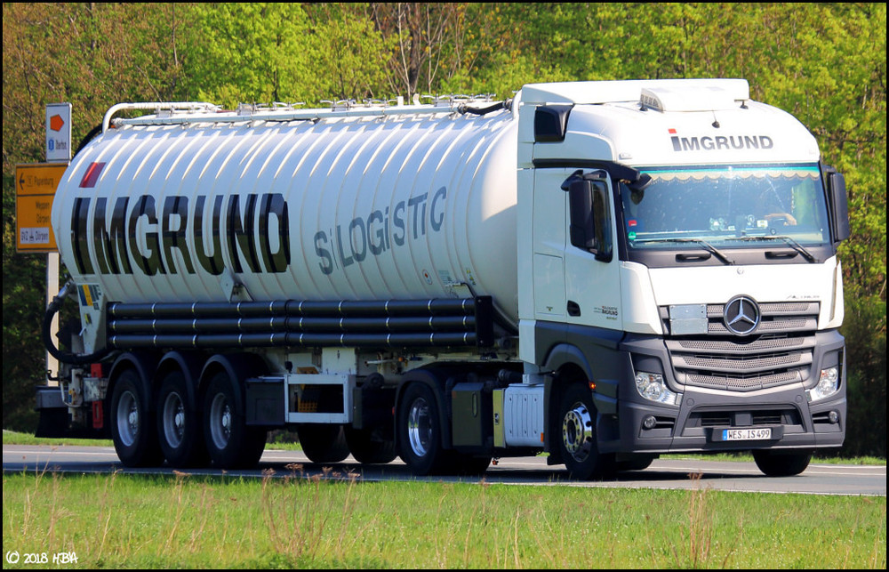 Mercedes_Actros4_1842_Silo.thumb.jpg.13a06efe9f83805a799281dafa658624.jpg