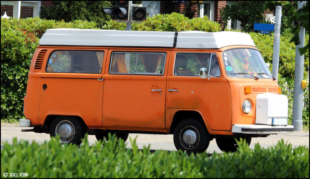 VW_T2_Orange.thumb.jpg.5869efd0d2ec423fbdecc1c8222cdd79.jpg