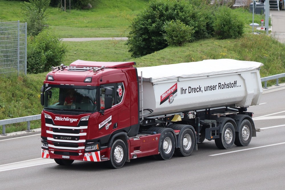 1187027551_ScaniaR17650Szm6x4KipperBlchlingerNeuhaus.thumb.JPG.64206a38c03a7c74801a0c8b92c2d291.JPG