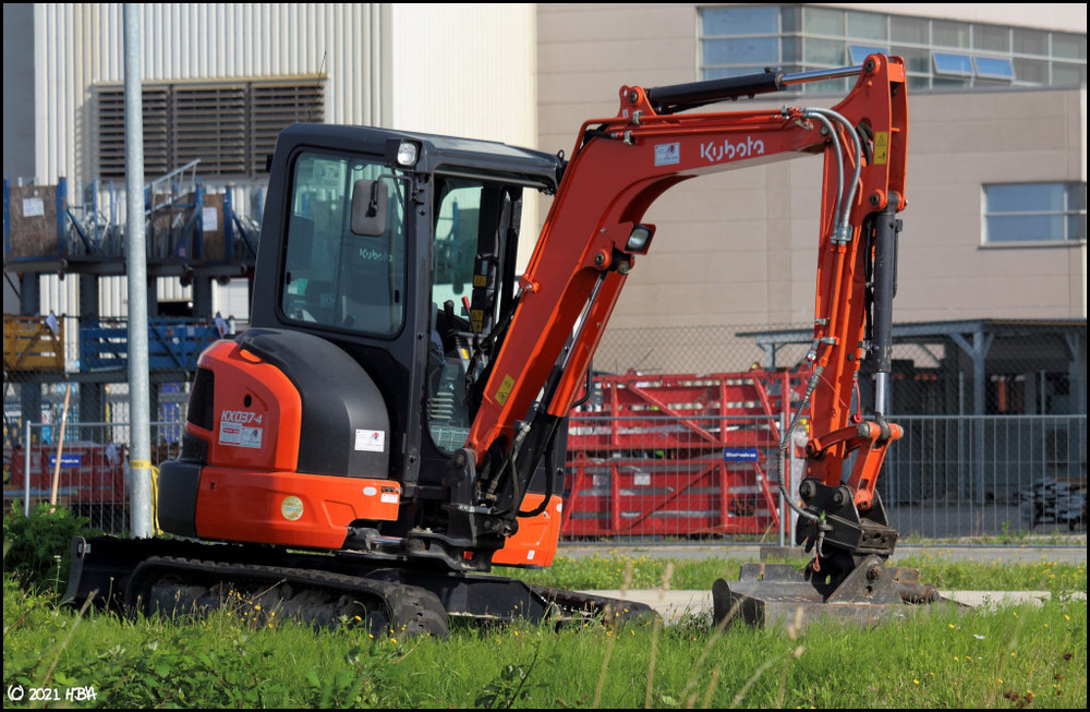 Kubota_KX037-4_Kassens.thumb.jpg.d0cb45df845fe6ebf7e6d9d1b2b5eaca.jpg