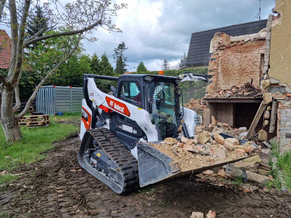 Bobcat Demolition (11).jpg