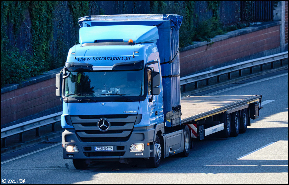 1776691829_Mercedes_Actros3Krone_A31_Polen.thumb.jpg.fd466e658d84a207cc46ed42763eda94.jpg