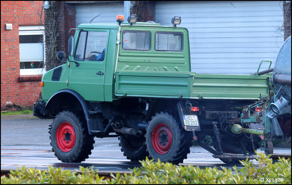 2113686344_Mercedes_Unimog_Grn.thumb.jpg.e3c1fa379d7c06059ba22e8d89102c19.jpg