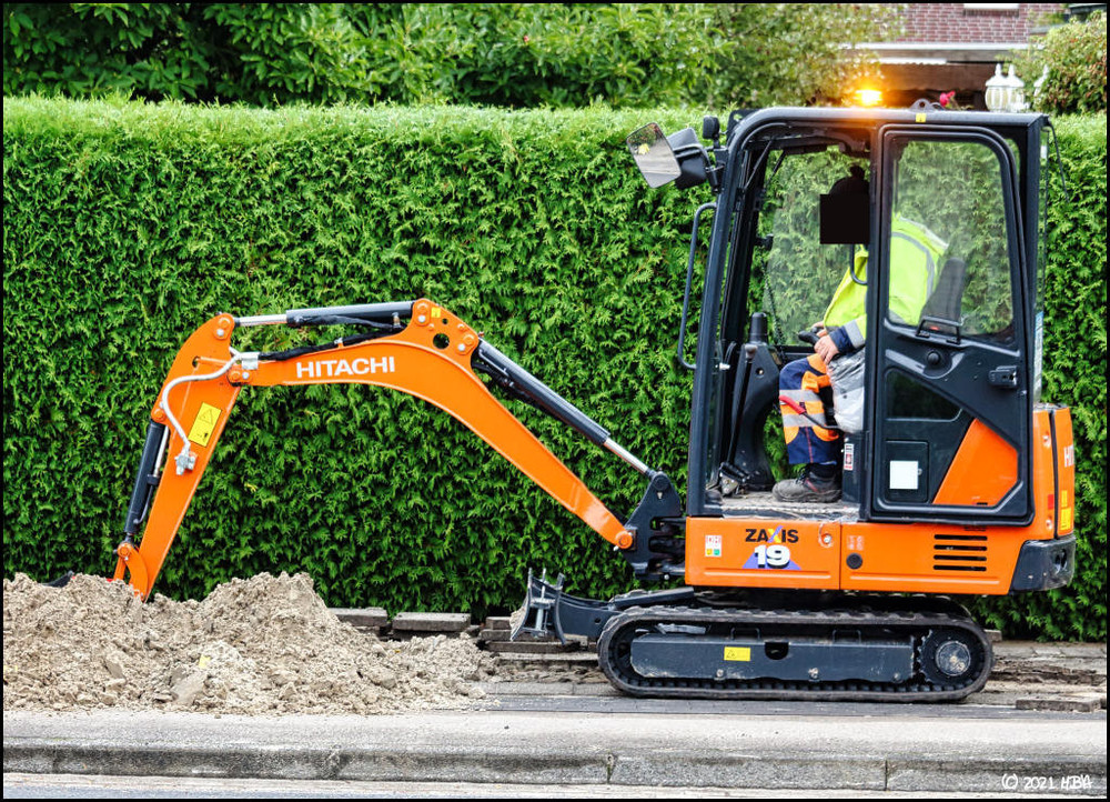 Hitachi_Zaxis19_Galabau.thumb.jpg.b7aa792f2258ee1f4b96af8a891c25c9.jpg