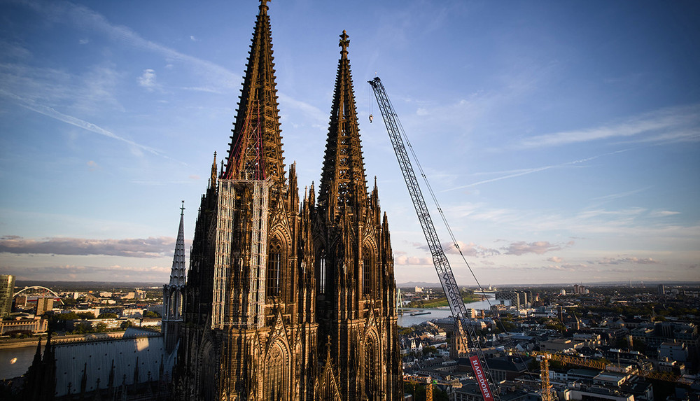 Pressefoto_Grosseinsatz_am_Koelner_Dom.jpg