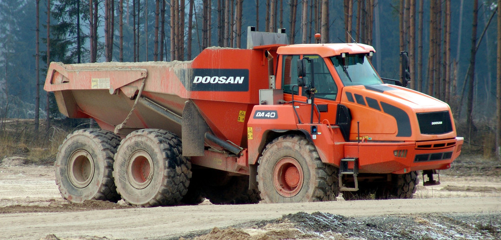 Doosan_DA40_01.thumb.JPG.f90ce916f09315947b5153f0a8d2dab9.JPG