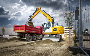 Mehr Informationen zu "Liebherr A918 Compact Litronic"