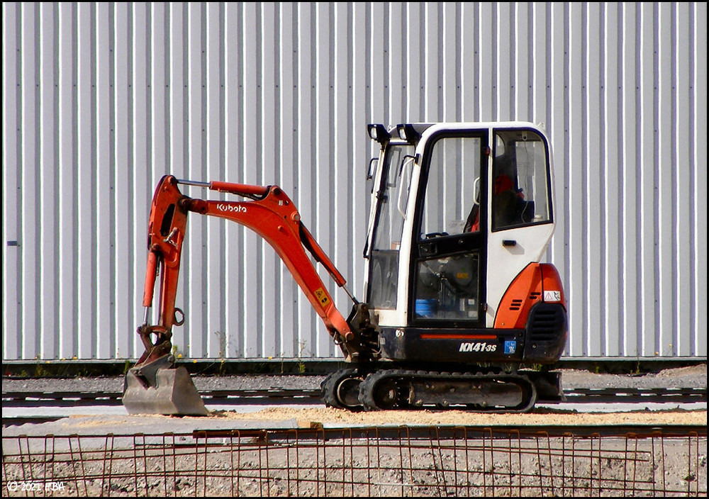 2011_Kubota_KX41-3S.thumb.jpg.1a78bf93ecefc0dc7536eb6360e015a4.jpg