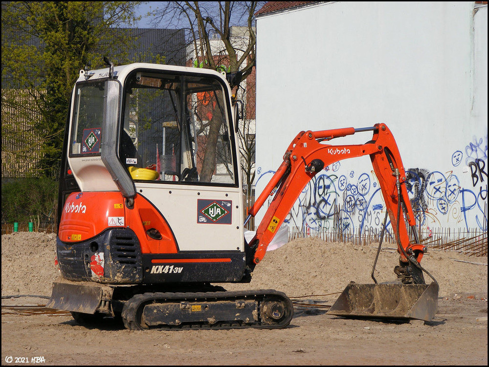 2011_Kubota_KX41-3V_HJA.thumb.jpg.14e9b9912294633cd280e9762ceaee03.jpg