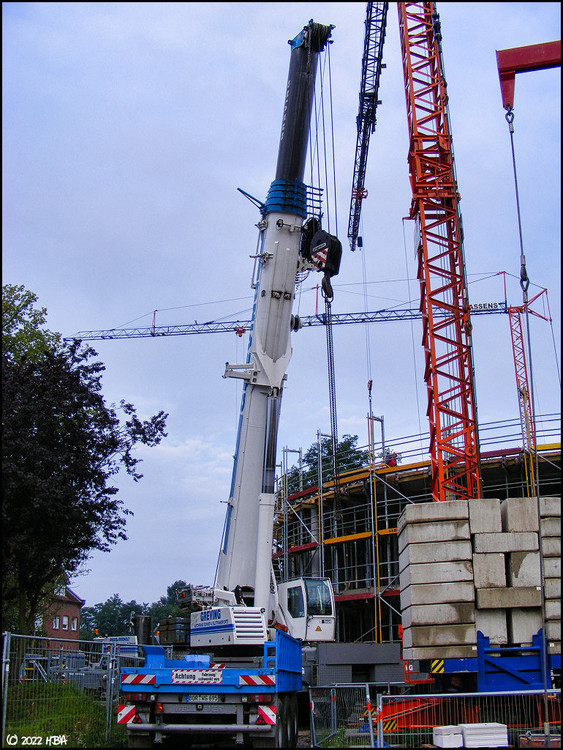 2011_Liebherr_LTM1220-5_2_Greving1.thumb.jpg.b1b704678884f8cb7458ce96949fffe4.jpg