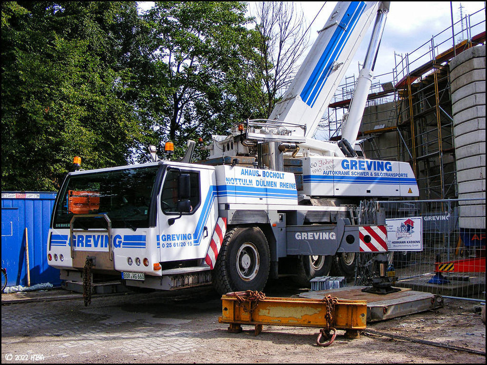 2011_Liebherr_LTM1220-5_2_Greving2.thumb.jpg.8077b6cfab7afaaaaaccdf151daf480a.jpg