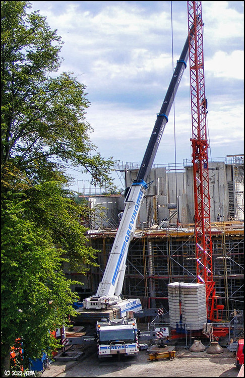 2011_Liebherr_LTM1220-5_2_Greving3.thumb.jpg.660151216bd94ee0032b735a536047df.jpg