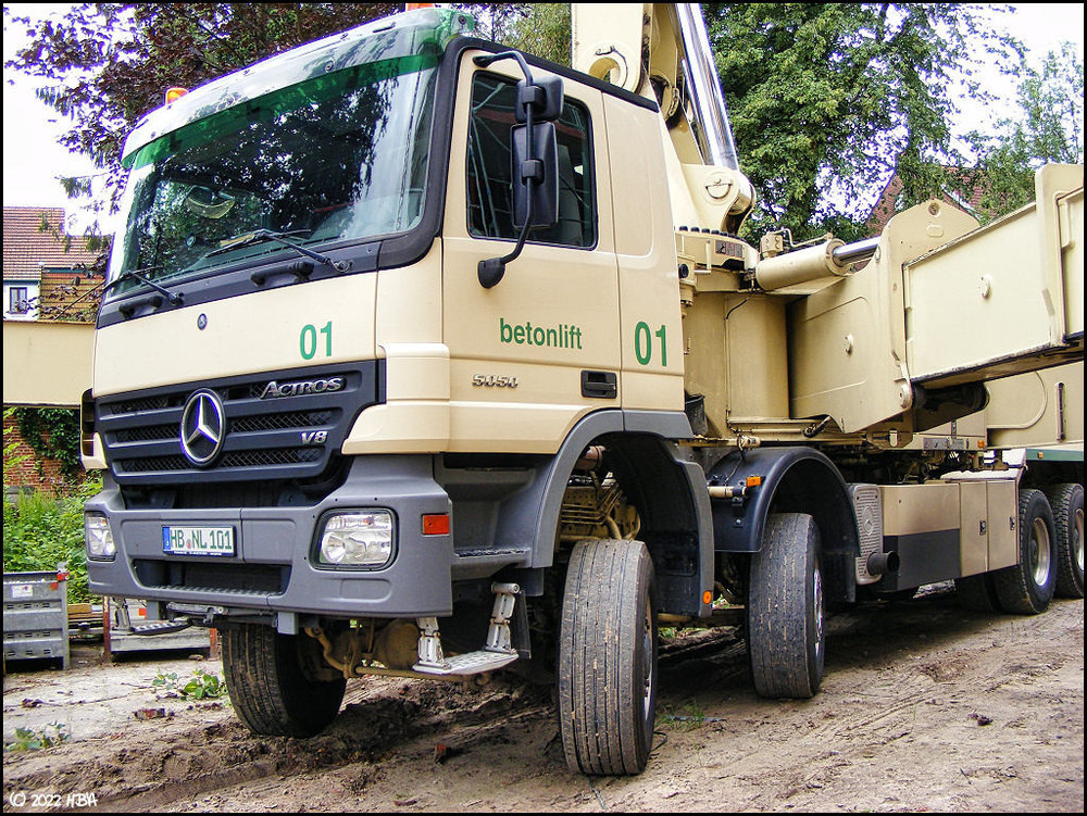 773234398_2011_Mercedes_Actros5050Putzmeister_M52-5_2.thumb.jpg.09ce7262658e4963247426b9cb4e2b4d.jpg