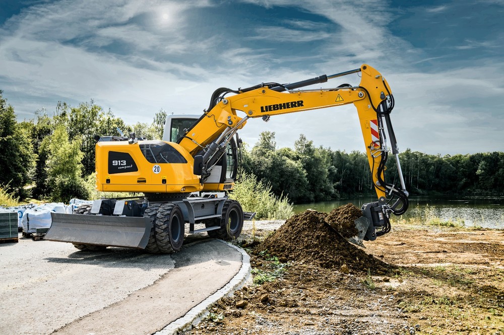 liebherr-A913-compact-operable-with-HVO-fuel_300dpi.jpg