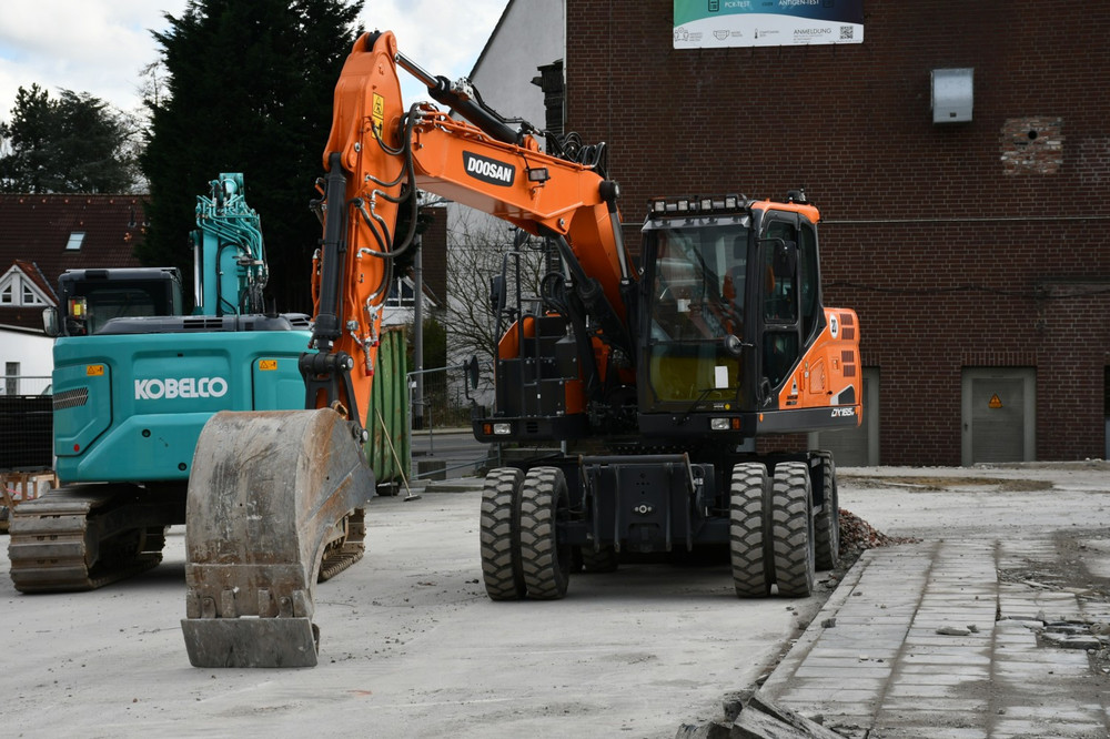 DSC_6136.thumb.jpg.1f72147a869a5adca881a5e2d408e3d4.jpg