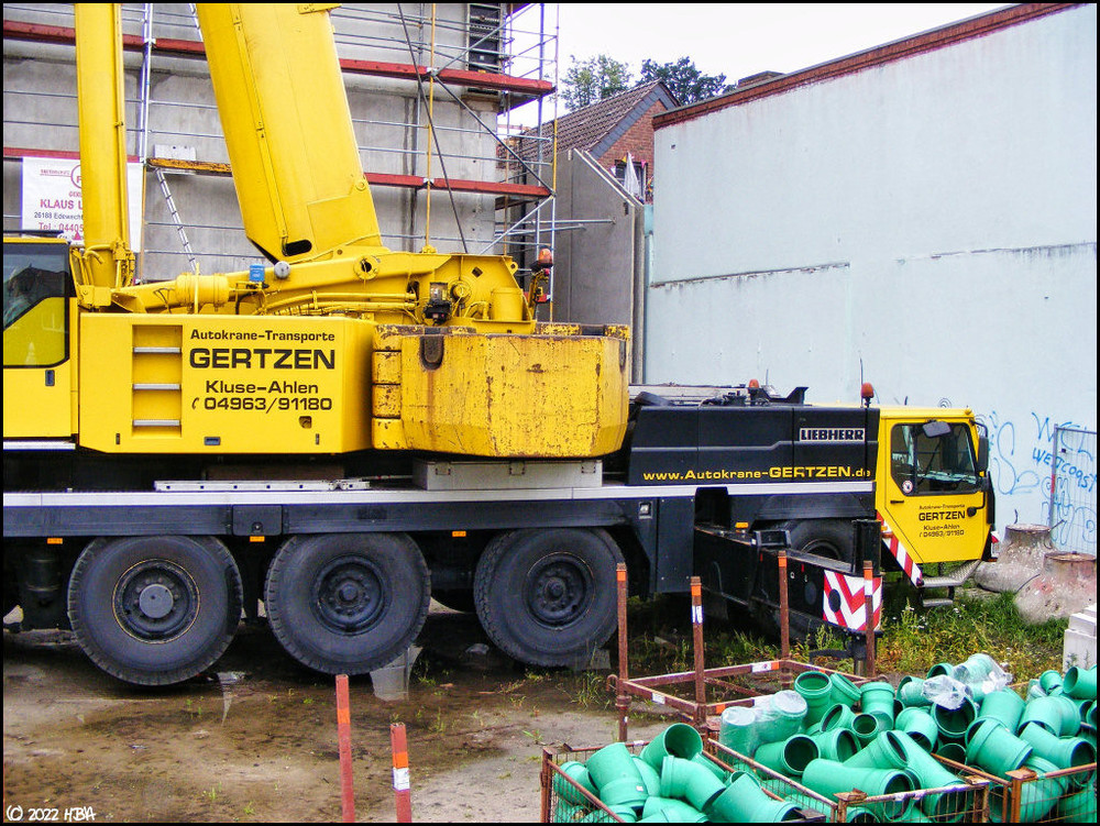 2011_Liebherr_LTM1200-1_Gertzen4.thumb.jpg.e06687b8aaa93d57f67c363035b09a4f.jpg