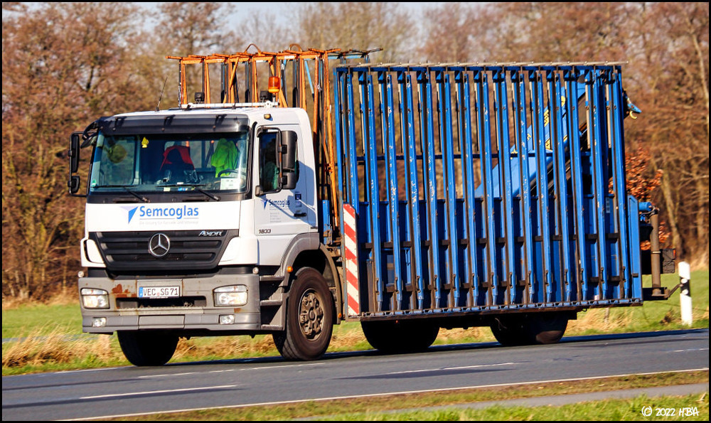 Mercedes_Axor1833_Semcoglas.thumb.jpg.825d2d88c1da719a66ca589f118c7fc4.jpg