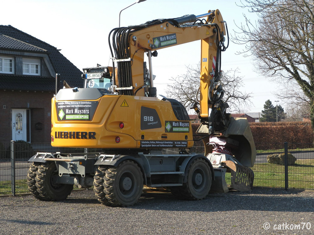 1133033155_Liebherr3.thumb.jpg.a315a5b91275cc4d911212291cbfc6c2.jpg