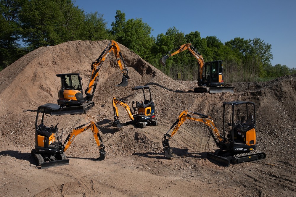 CASE D-Series Mini-Excavator (high res) 3 5 machines.jpg