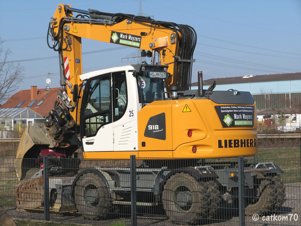 490560369_Liebherr2.thumb.jpg.db8468e7e78b7aee5dc7d0090bd62b89.jpg