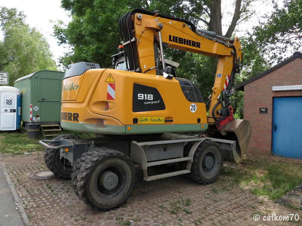 997989058_Liebherr1.thumb.jpg.6d28e9397e61c23e3528377fce0d847b.jpg