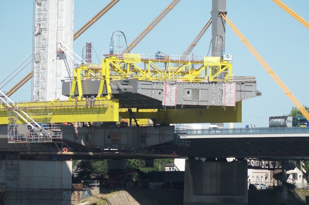 2022.06.28 - Brücke A40 (2).jpg