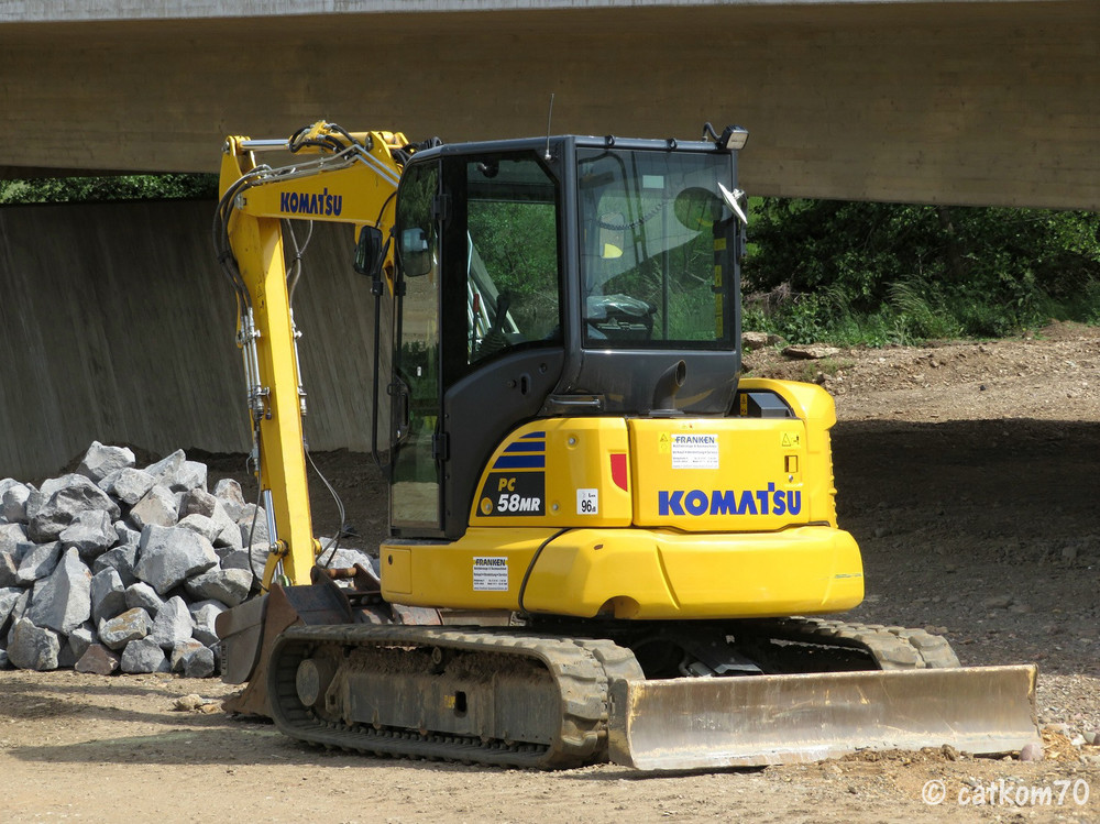 127138417_Komatsu2.thumb.jpg.8eb68956639f8c3b62aa12fe2dcecb4f.jpg