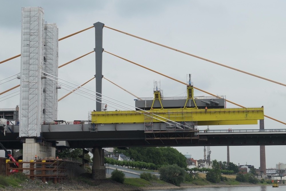 2022.06.26 - Brücke A40 (3).jpg