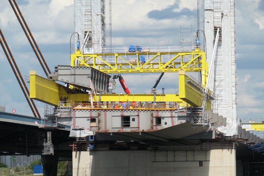 2022.07.01 - Brücke A40 (1).jpg