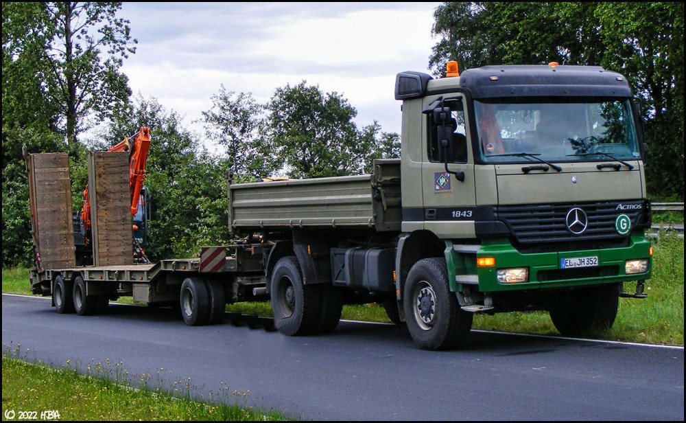 2011_Mercedes_Actros1843_HJA.thumb.jpg.8e5f27712ae9c71b181d437a61159c78.jpg