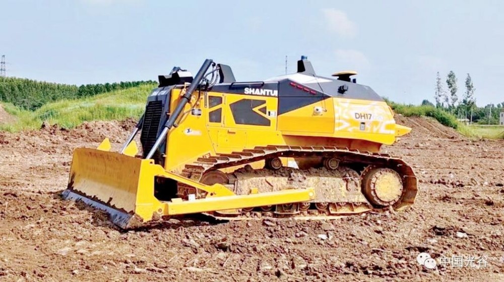 Driverless-bulldozer-1024x573.jpg