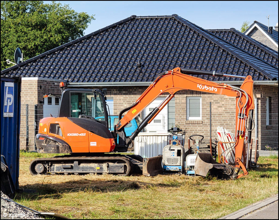 Kubota_KX080-4A2_OE.thumb.jpg.84718e2a41e8385048c2e7d636c83065.jpg