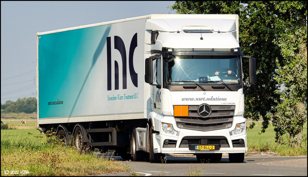 Mercedes_Actros_MP4_NWT_NL.thumb.jpg.11de7ac1eb6a34e42215713f14ccf558.jpg