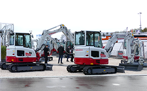 Mehr Informationen zu "Takeuchi TB 1000 Kompaktbagger"