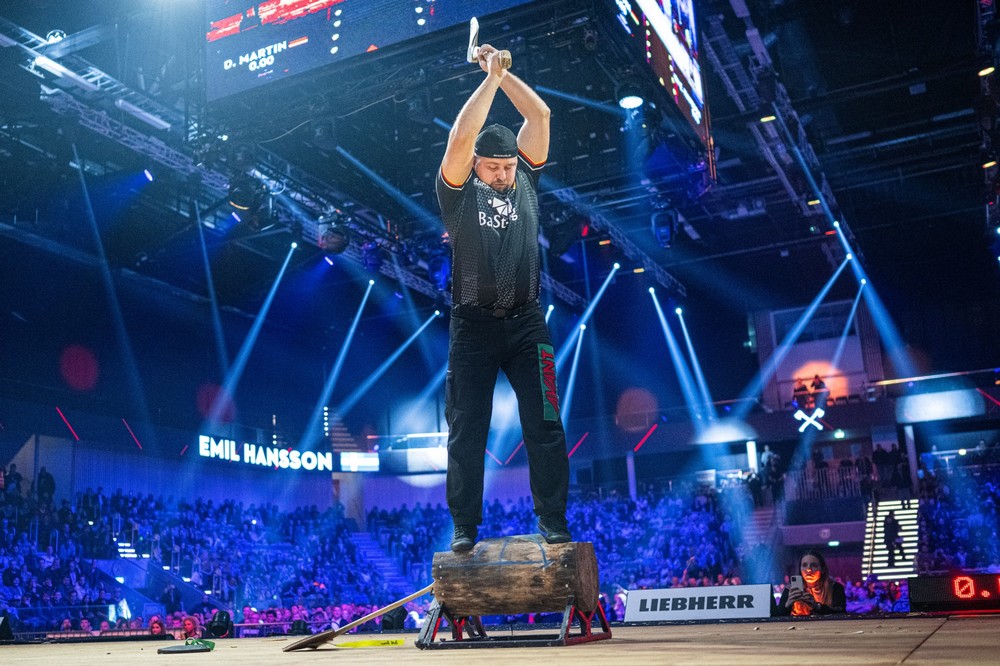 STIHL_TIMBERSPORTS_D__Underhand_Chop.jpg