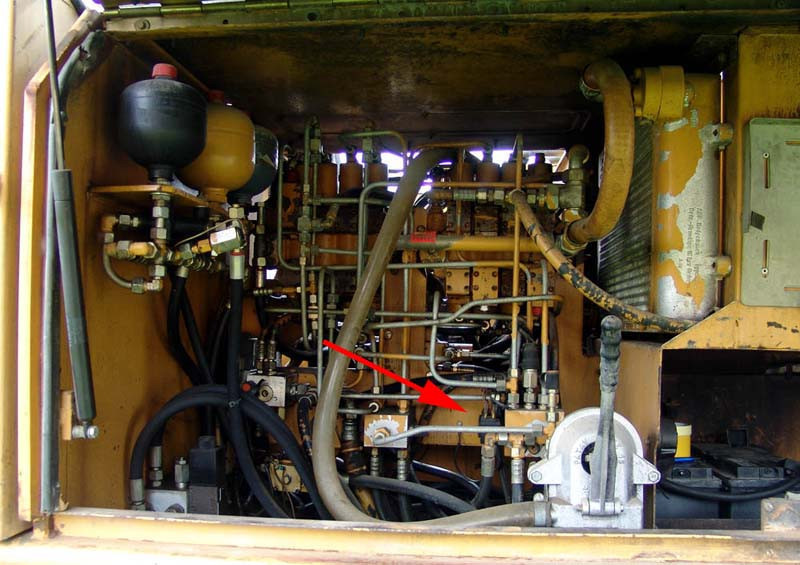 387715360_ZM_15_Hydraulik_Magnetventilemarkiert.jpg.41d864c5662315380c7e49d2fbd2133a.jpg