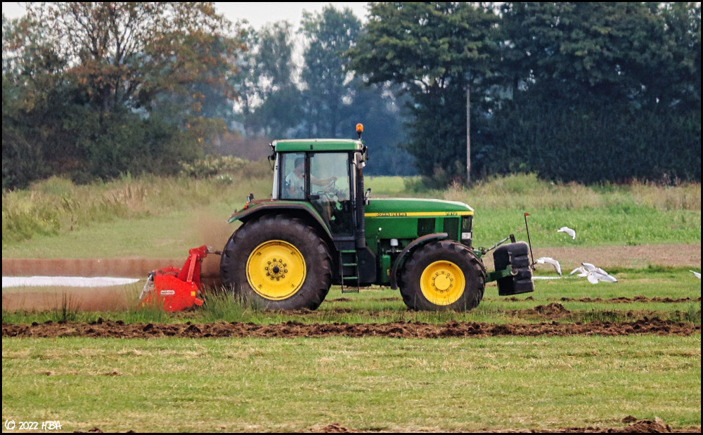 John_Deere_7810.thumb.jpg.ee6404ac2cc19d2d463a66ae62d2cf15.jpg