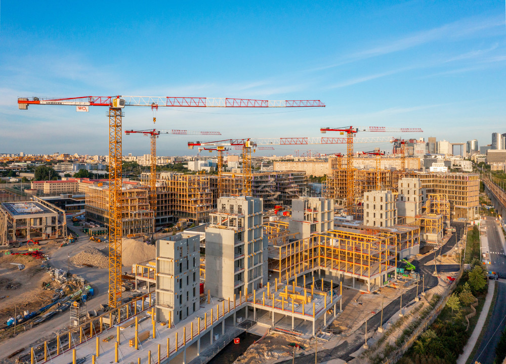 liebherr-flat-top-cranes-ec-b-arboretum-france-2022-02-300dpi.jpg