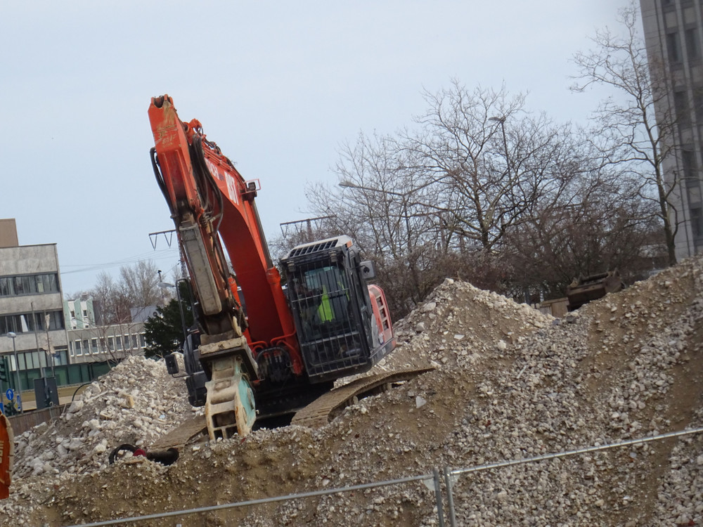 zaxis 300-6.jpg